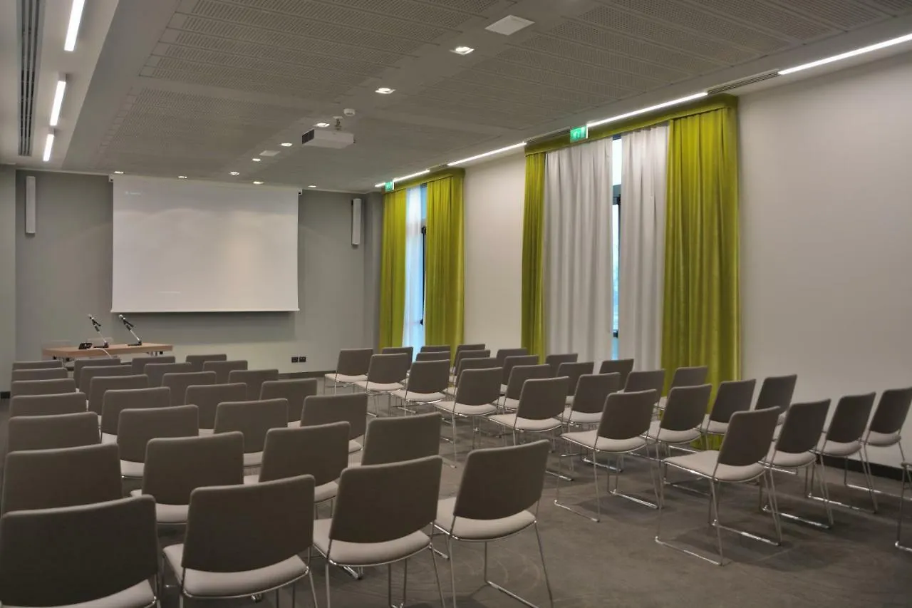 Link124 Hotel Parma