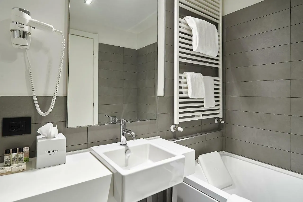 Link124 Hotel Parma 4*,  Italy