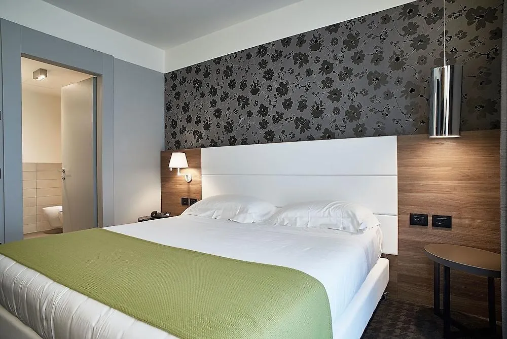 Link124 Hotel Parma Italy