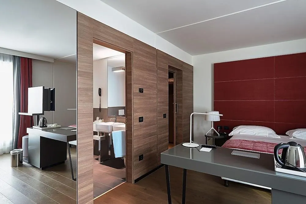 Link124 Hotel Parma